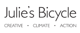 Das Logo von Julie's Bicycle. Einfache schnörkellose, schwarze Schrift auf weißem Grund. Unter dem Namen steht Creative, Climate und Action.