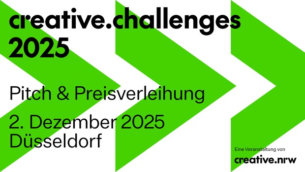 Drei grüne Pfeile vor weißem Hintergrund und der Slogan "creative.challenges"
