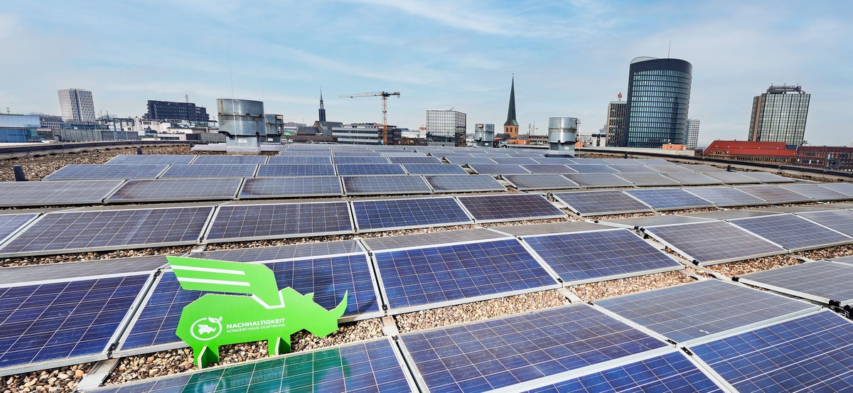 Photovoltaikanlage auf dem Dach des Konzerthauses Dortmund