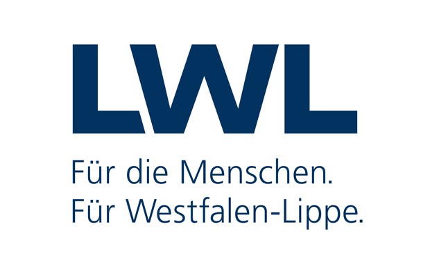 In dunkelblauer Schrift auf weißem Hintergrund ist der Schriftzug "LWL. Für die Menschen, für Westfalen-Lippe" zu sehen.